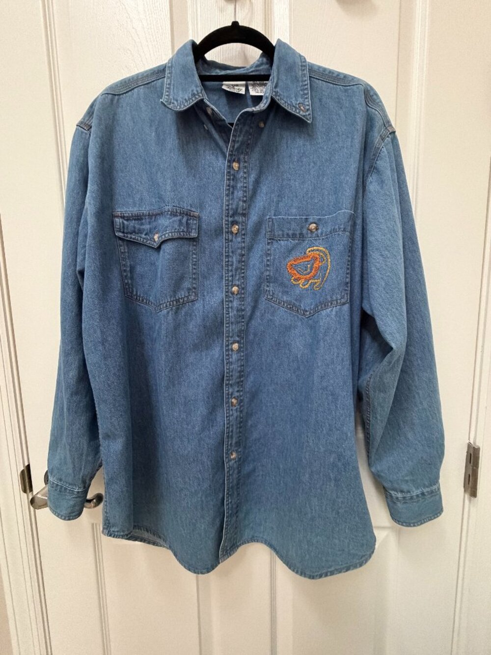 The Disney Store Mens The Lion King Embroidered Denim Shirt - Medium